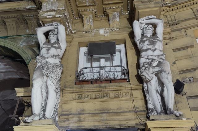 Фото автора Статуи в Неаполе